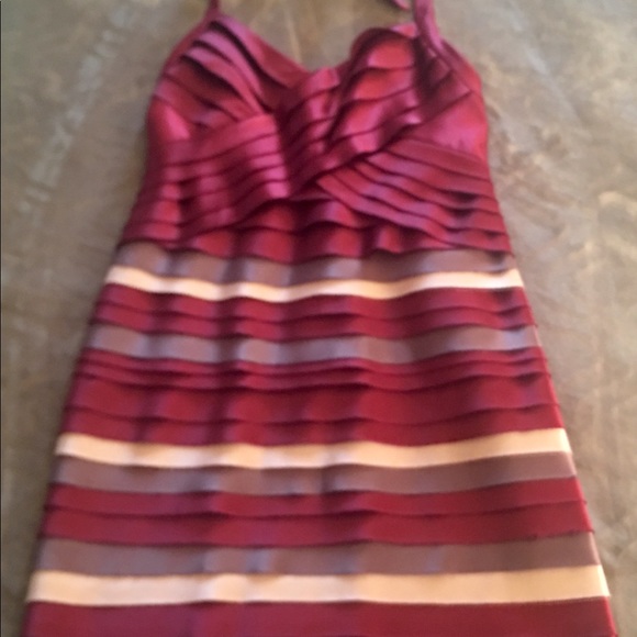 BCBG Halter Bodycon Dress size 4 - Picture 6 of 6